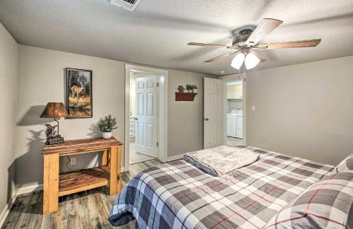 11 Mi to Lake Ouachita Family Cabin with Yard - Foto 12