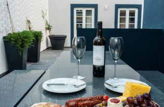 Sunrise - Casa Sao Joao - 4 Star Tourist Apartments - Photo 43