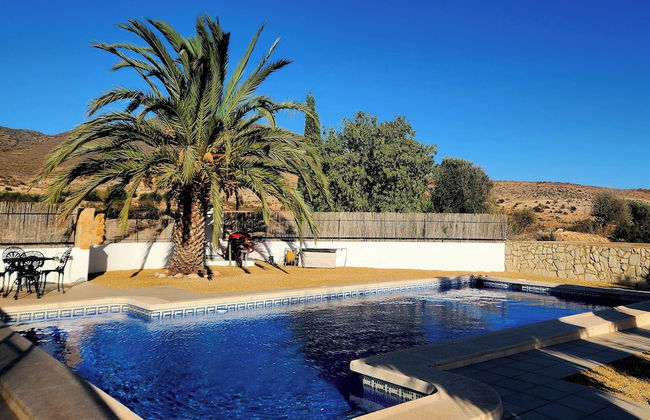 Casita-5guests-pool-patio-bbq-parking-fireplace - Foto 1