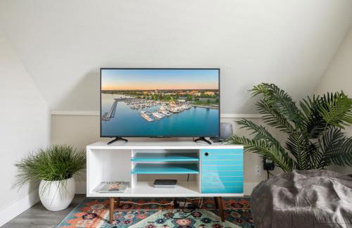 Modern Mid-Century Downtown AC Walkable - Photo 10