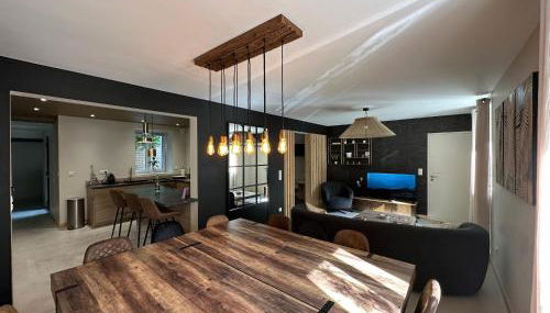 Maison 200m2- 9 chambres avec sdb - 16-18 personnes - séminaire-Proche Centre-Ville-Gare et Arena-terrasse - Foto 2