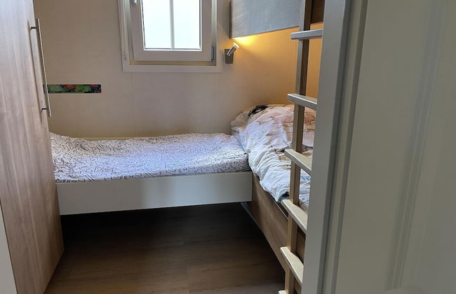 Enjoyin Luxury Chalet With Swimming Pool - Photo 6