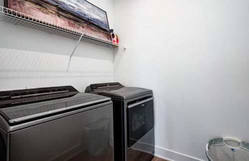 Downtown 1 mi Sleeps 6 wRooftop 3BR 4BED New built Modern Stylish Luxury - Foto 30