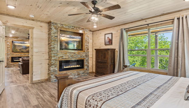 Hilltop Dreamin' 4 Bedroom Cabin by RedAwning - Foto 5, Habitación