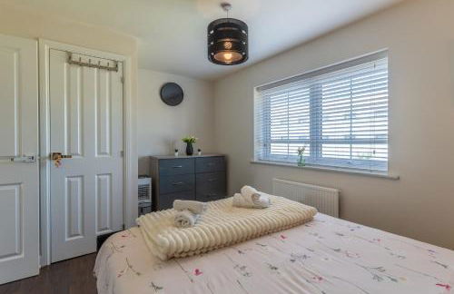 Walk to Liverpool Airport - Luxury Stay with EV Charge - Fast WiFi - Foto 34