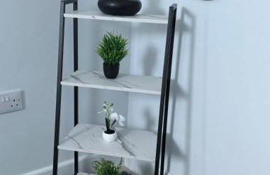 Central 2BR Home with Parking near Ferry - Foto 5