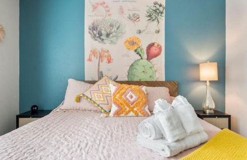 Sunkissed Private Pool 3BR Oasis w Outdoor Lounge - Foto 22