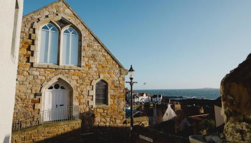 The Crow's Nest - Photo 3