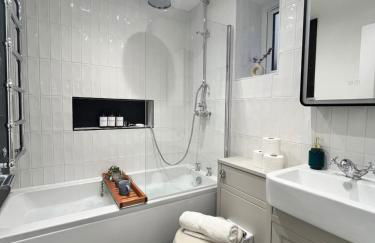 Cozy and Peaceful Apartment with Terrace in Hackney - Foto 25