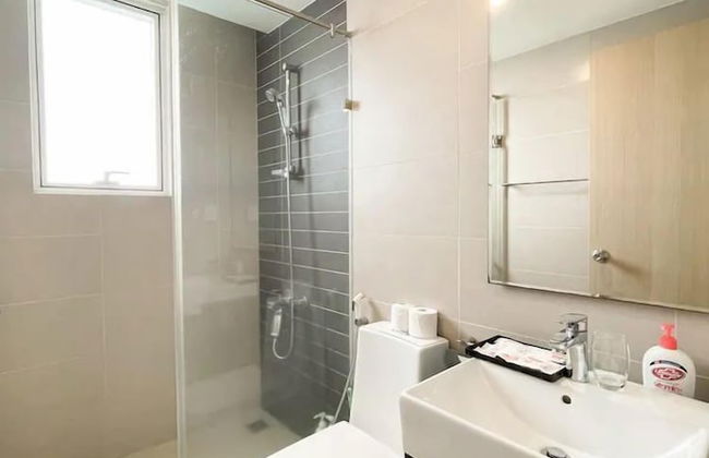 Sunrise City View Apartment - Photo 43