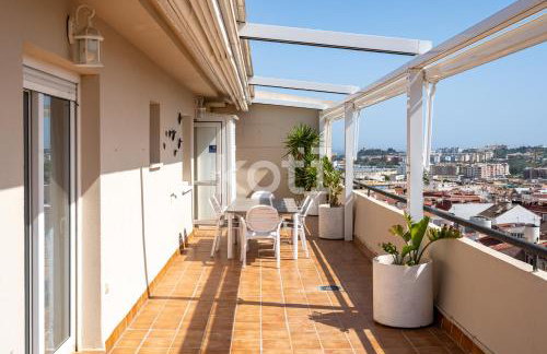 Terraza y Piscina - Koti Rentals - Ático Margarita - Foto 36