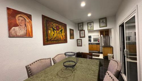 Nearby Museums • Downtown • 4BR • Sleeps 16 - Foto 4