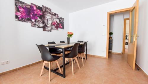 New Premium Apartment - Free Parking & Pools - Photo 3