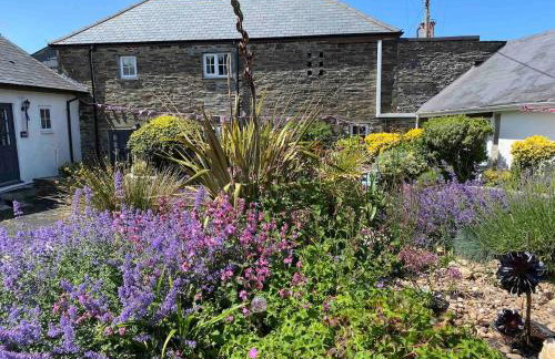 Buntings Cottage at Trenale Court Cottages - Foto 3
