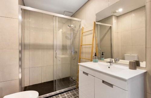 Destiny Oporto - Photo 14