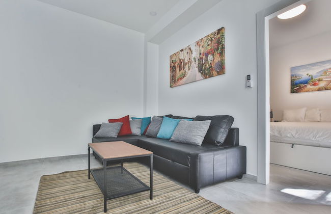 Carmel Boutique - Photo 67