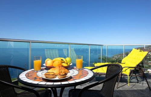 Martinho Apartment View - Photo 1