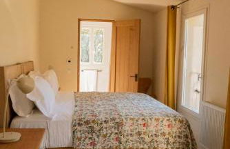 Idyllic Riverside Provencal Farmhouse - Foto 11