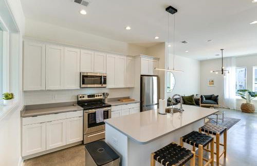 Chic and Modern Townhome 7 Mi to Downtown Nashville - Foto 9