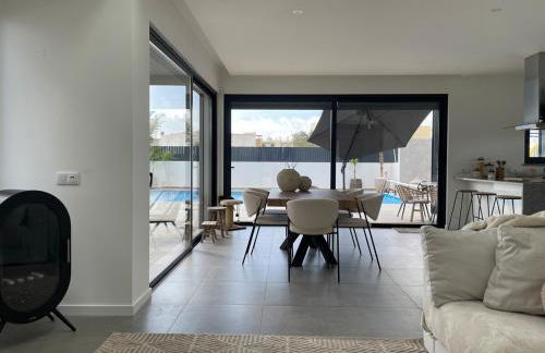 Villa R&M with Pool and Jacuzzi - Photo 31