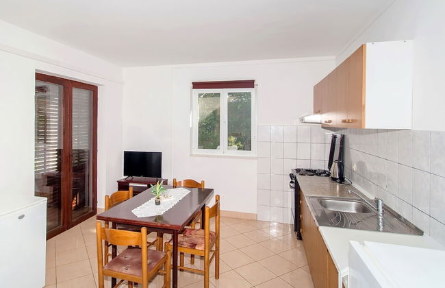 Apartment in Trpanj with terrace - Photo 18