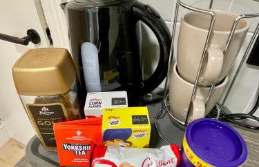 A4 HighTown Studio Apartment, Steps from Luton Train Station - Foto 16