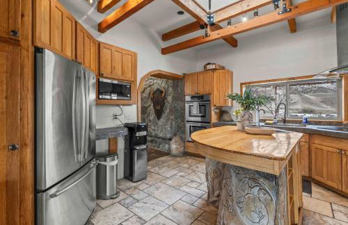 Perfect Family Mountain Getaway with Sauna & Hot Tub - Foto 28