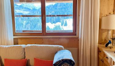 Luxury Chalet at the Foot of the Dolomites by the Castle - Photo 4