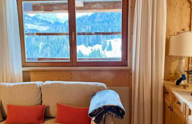 Luxury Chalet at the Foot of the Dolomites by the Castle - Photo 4