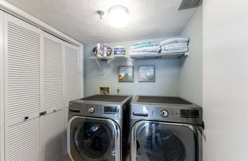 Luxury, Direct Oceanfront Unit and Balcony, Southeast Corner, Heated Pool, Garage Parking - Foto 27