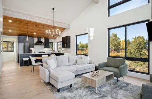 Modern Mountain House with Spa and Scenic Views - Foto 18