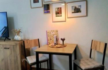 Johnis FeWo, Nähe Stadtzentrum - Uni in sehr ruhiger Lage mit Terrasse und eigenem Parkplatz - Foto 6