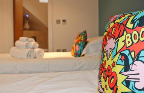 STYLISH, BEACHSIDE apartment, sea views - Foto 8