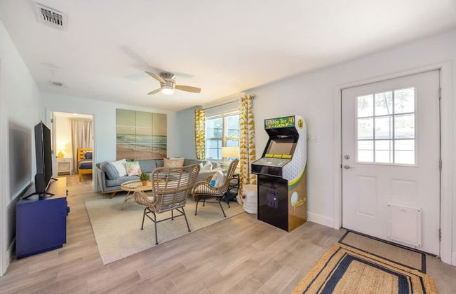 Fun Family-friendly Largo Home Heated Pool - Photo 16