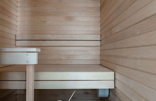 2ndhomes Luminous 2BR Loft House w Sauna - Foto 29