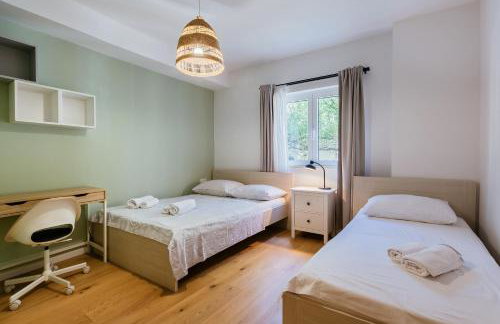 Peaceful Family Apartment with PRIVATE GARAGE Free Parking, Split - Foto 14