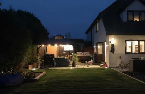 Pet Friendly Home in Chelmsford-Hot Tub-Sleeps 6 - Foto 5