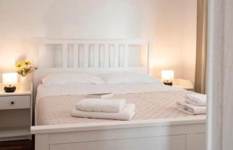 Panoramic Seaview Maisonette with Garden - Photo 21