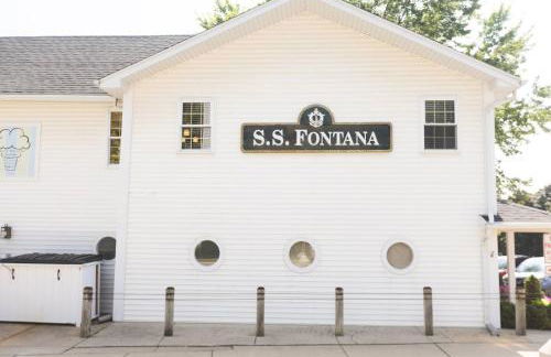 Heaven on Earth! 2 BDR Fontana Flat, Walk to Lake - Foto 10