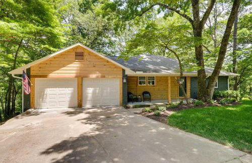 Spacious Home on Beaver Lake with Deck and Fire Pit! - Foto 33
