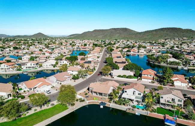 Lakefront Oasis - Foto 40