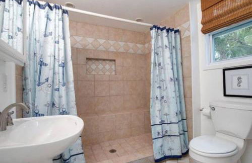 Say YES To Spring! 4BR Home w private pool 2 min to Destin beaches - Foto 22