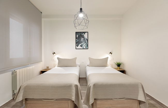 Sitges Group Blue and White - Photo 4