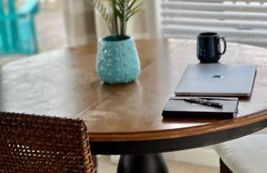 Zachary Beach House, Ocean views & walk to beach! - Foto 27