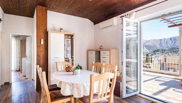 Apartment Dorica - Two Bedroom Apartment With Terrace - Foto 2, Profilbild