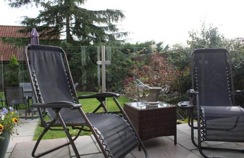 Moonsticks, Modern & Well Presented 5 Bed House - Foto 34