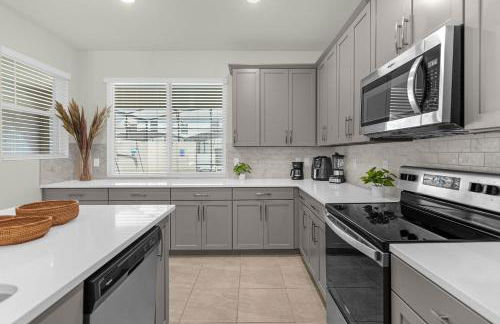 Upstay - Solara Resort Home w Pool BBQ Gamesroom - Foto 22