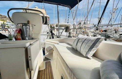 Precioso Yate en el centro del Puerto de Mogan - Foto 48