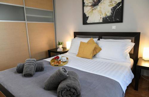 Corinthian Green Villa - Photo 18