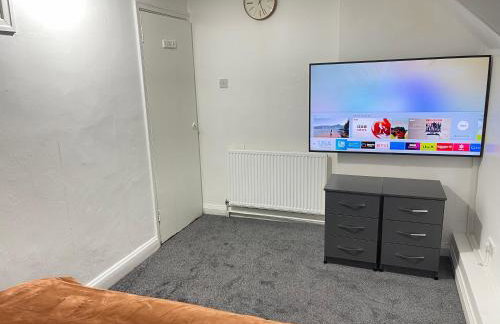 Easystays The Hidden Gem Large Basic Home Can Sleep 15 - Foto 13